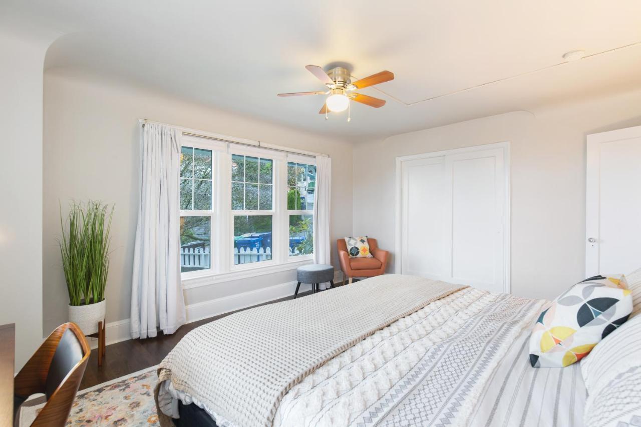 Alki Beach, 3Br, Prime Location, Steps To Beach Villa Seattle Exterior photo